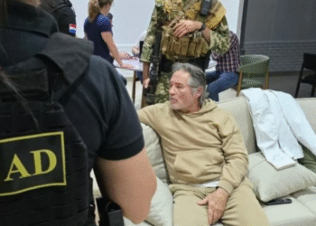 Por despilfarro de su esposa “por estar aburrida” es que Paraguay detuvo a Bermúdez Requena