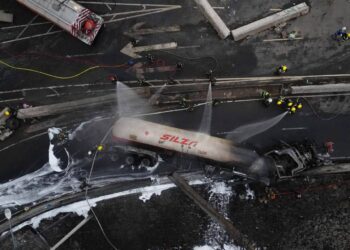 4 fallecidos y más de 90 heridos tras explosión de cisterna cargada de gas en Ciudad de México