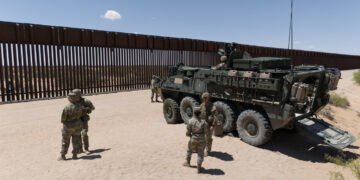 Soldados estadounidenses custodian la frontera con México, Nuevo México, 8 de febrero de 2025.