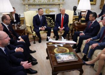 “Nunca se nos ocurrió retirar tropas de Polonia” aclara Trump