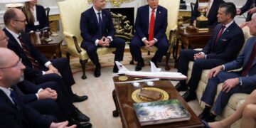 “Nunca se nos ocurrió retirar tropas de Polonia” aclara Trump