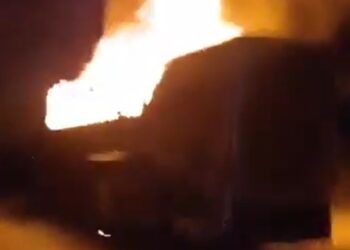 Jornada de terror en Zacatecas: 37 vehículos incendiados y hubo 11 bloques simultáneos