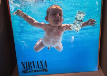 Nirvana obtiene otra victoria en tribunales por una polémica portada