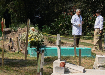 Fueron identificadas cuatro personas desaparecidas que estaban en una fosa común del Panteón Dolores