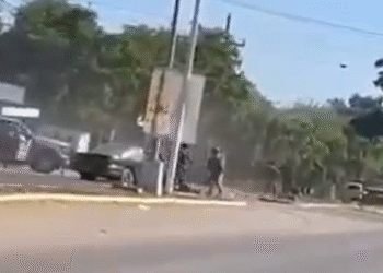 VIDEO 3 detenidos y heridos durante operativo de la Marina en Aguaruto