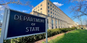 Estados Unidos anuncia restricciones en México a visas de quienes faciliten la inmigración ilegal