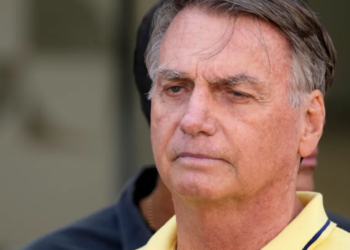Bolsonaro confirma en una carta la candidatura presidencial de su hijo