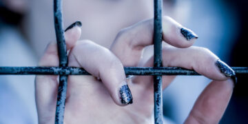 Fue detenida una mujer en Michoacán por presuntos ataques al honor contra funcionario municipal