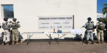 En interior de penal en Culiacán fue asegurado un equipo de cómputo e internet satelital