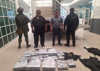 Fueron detenidos con 37 millones de pesos, comprueban legalidad pero aún así los encierran