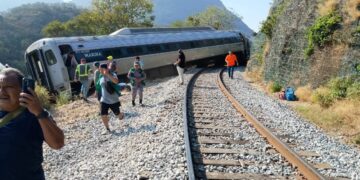 13 muertos y 98 lesionados por el descarrilamiento del Tren Interoceánico proyecto insignia de AMLO