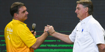 “Jaque mate”: Hermano de Flávio Bolsonaro sobre su candidatura a la Presidencia de Brasil