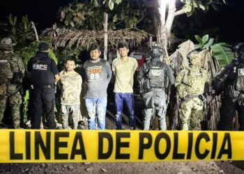 Detenidos tres extorsionadores de ‘Los Blancos de Troya’ en Apatzingán