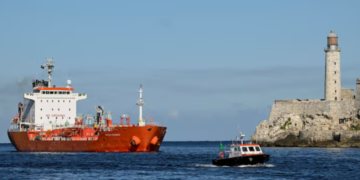 Lo que dijo Sheinbaum sobre la decisión de no enviar petróleo de México a Cuba