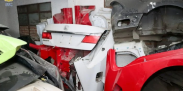 150 toneladas de autopartes robadas estaban escondidas en hotel de la colonia Exhipódromo de Peralvillo