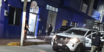 Policías municipales de Tocumbo, Michoacán fueron emboscados se informa de un oficial fallecido y otro herido