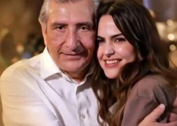 Alto representante de Morena Adán Ausugto se estaría fugando rumbo a Europa, de acuerdo a un reporte