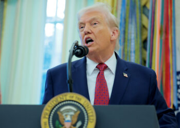 Ultimátum de Trump: revela con qué “golpeará inmediatamente” a Canadá si trata con China