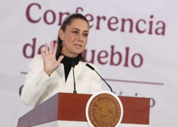 El gobierno de México califica de “intervención militar” operativo de Estados Unidos contra Maduro