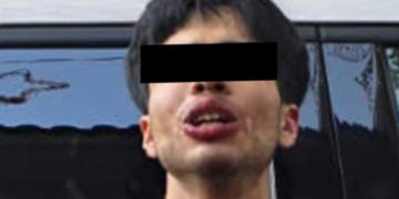 Hombre escapa de un hospital psiquiátrico y asesina a puñaladas a sus abuelos en México