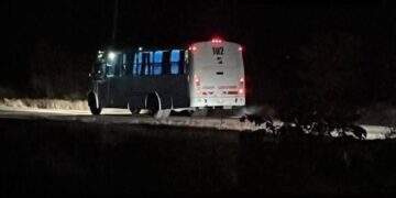 Bus encontrado aún con motor encendido pero sin pasajeros ni chófer en San Luis Potosí
