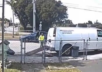 VIDEO Intenta robar maquinaria de jardinería y fracasa de una manera inesperada