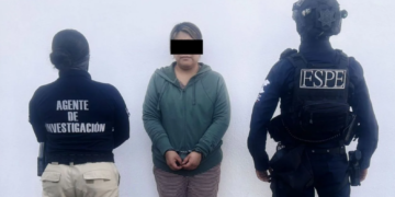 Mujer policía detenida tras ser acusada de filtrar información a grupo delictivo en Guanajuato