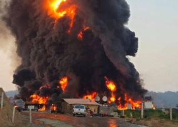 Se informa de un segundo incendio en pozo exploratorio Krem-1 de Pemex en Las Choapas