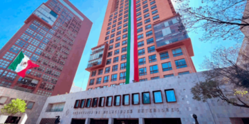 México evacúa a más de 600 personas de Oriente Medio