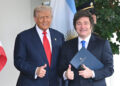 El presidente de EE.UU., Donald Trump, recibe al argentino Javier Milei en la Casa Blanca, 14 de octubre de 2025.