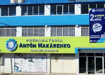 Estudiante de 15 años asesina a dos profesoras con un fusil de asalto en México