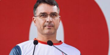 Hijo de Bolsonaro: Brasil es la solución de EE.UU. para neutralizar su dependencia de China