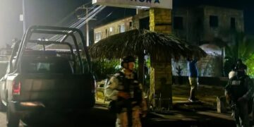 4 personas de una misma familia asesinadas a balazos en un restaurante de Barra Vieja, Acapulco