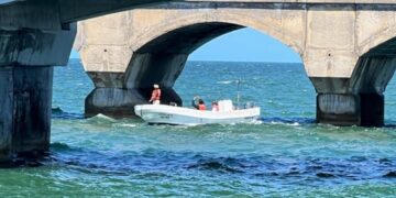 Pescadores de Progreso denuncian que Pemex no reparó todas las fugas de hidrocarburo en el mar