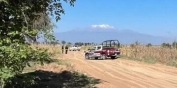 Hallan cadáver con golpes en la cara y envuelto en bolsas de basura en Coronango