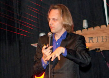 Muere misteriosamente experto en ovnis y escritor sobre lo paranormal