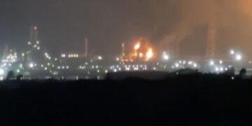 PEMEX: Explosión en torre de enfriamiento de la refinería de Salina Cruz deja 6 lesionados