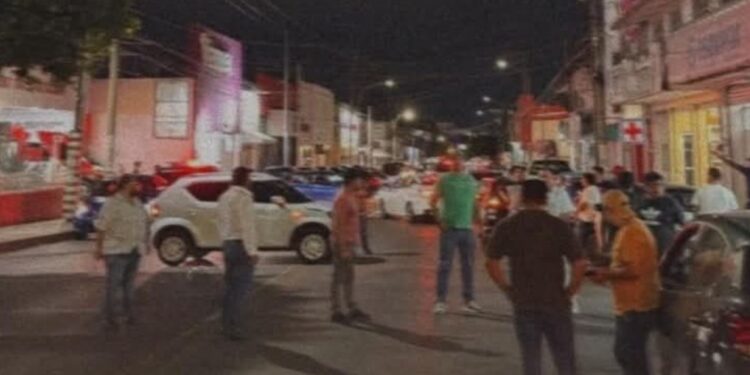 Altercado entre conductores de plataformas y extranjeros deja amenazas con armas de fuego en Tuxtla Gutiérrez