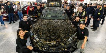 Tesla despide para siempre a dos de sus coches más emblemáticos