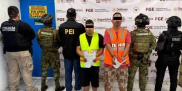 Detienen en Colima a dos presuntos sicarios por intento de feminicidio en Mérida