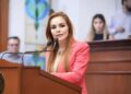 Diputada de Sinaloa teme ser asesinada como Carlos Manzo tras recibir corona fúnebre en su casa