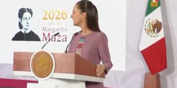 Lo que responde Sheinbaum ante críticas por recibir al pato “Merlín” y no a madres buscadoras