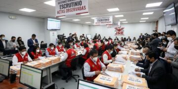 Jurado electoral de Perú aclara que todavía no “existen resultados oficiales” de las presidenciales