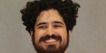 Detienen a mexicano como presunto líder de complot para atacar evento de UFC en la Casa Blanca durante cumpleaños de Trump