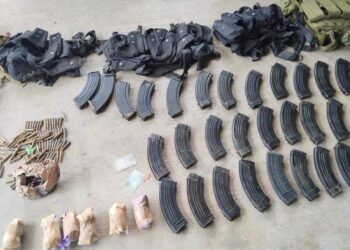 Aseguran arma AK-47, granadas y equipo táctico en operativo interinstitucional en Jiquipilas, Chiapas