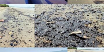 Reportan mancha de presuntos residuos de hidrocarburos en Bahía La Ventosa, Oaxaca