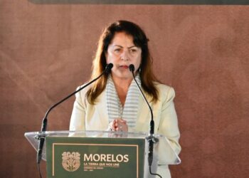 Reportan que la Gobernadora de Morelos gastó en vallas del 8M cifra equivalente a 85% de insumos para cáncer de mama