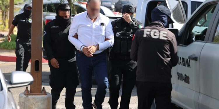 Detienen en Mexicali a exdirector de Policía y abogado penalista por desaparición de personas y asociación delictuosa