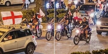 Ecuatorianos salen a las calles a festejar la eliminación de México como si hubieran ganado el Mundial