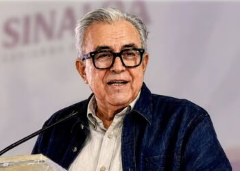 Rubén Rocha Moya niega estar bajo resguardo del Ejército y atribuye acusaciones a la ultraderecha